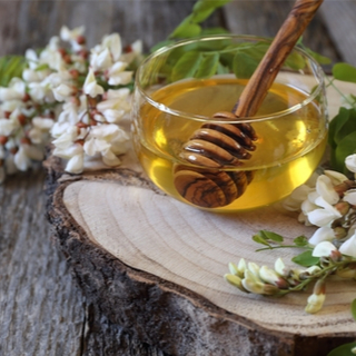 عسل الأكاسيا عسل الأكاسيا