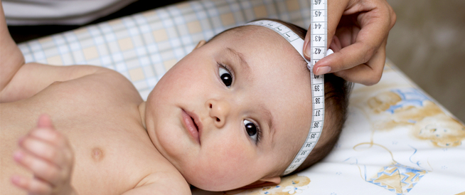 tbl_articles_article_24454_975e95758d9-cb32-4ecb-b926-c650545f6133 محيط رأس الطفل صغير: حالة مرضية أم عابرة؟