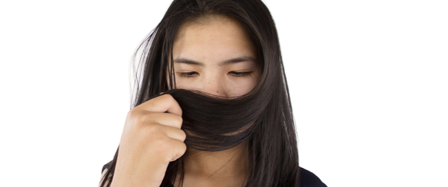 tbl_articles_article_25582_3215ab4947b-3232-4136-ae4f-d507124cee32 رائحة الشعر الكريهة: كيف تتخلص منها