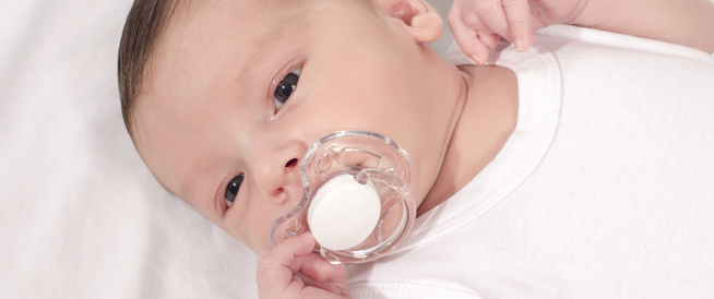 tbl_articles_article_25712_441e031a170-c527-4414-9093-bdc9048a5c8d طريقة فطام الطفل عن اللهاية