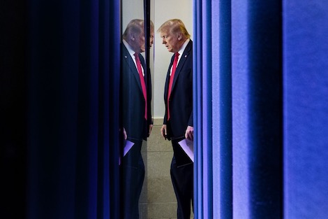 trump_336505592-3 قبل مائة يوم من الانتخابات الأمريكية .. ترامب يواجه خطر الهزيمة