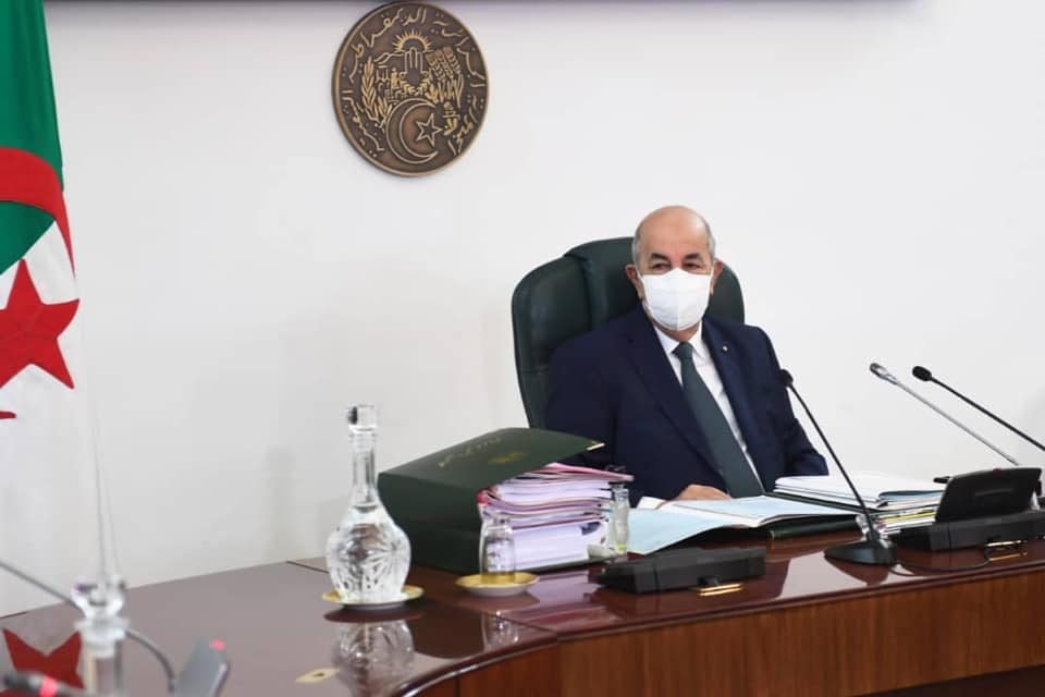 120850031_186391612943732_6637156699809449218_n-1500x9999-c رئيس الجمهورية في الحجر الصحي لمدة 5 أيام