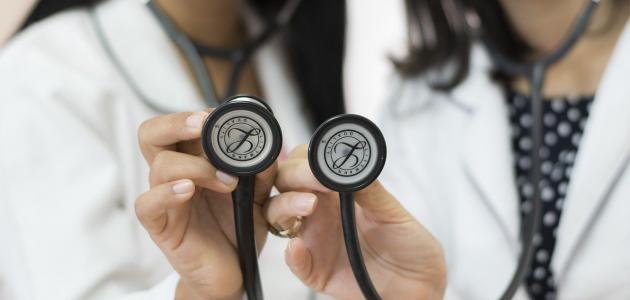 علامات العقم عند الرجل: هل يمكن الحكم من الشكل الخارجي للرجل؟