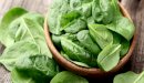 فوائد السبانخ للجنس: فوائد مزعومة أم صحيحة علميًّا؟