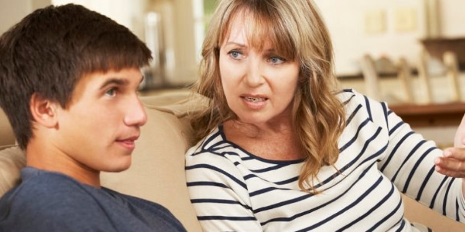 d988d8a7d984d8a7d8a8d986-1500x9999-c كيف أغرس في ابني روح المسؤولية.. وأمنحه الثقة والاستقلالية؟