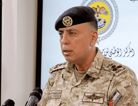 main_image5eaec1698710e-1 الغاء رحلات عودة الطلبة من الجزائر وبودابست