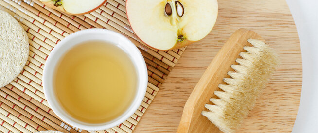 tbl_articles_article_25900_309162fbf7c-3fca-4548-a808-53cb1f760d3f غسل الشعر بالخل بدل الشامبو: فوائد أم مضار؟