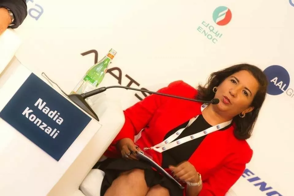 نادية الكنزالي أول مهندسة صيانة طائرات في تونس نادية الكنزالي أول مهندسة صيانة طائرات في تونس