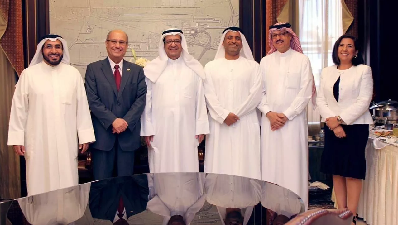 نادية الكنزالي نادية الكنزالي