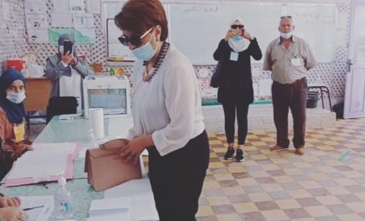 123572936_212640940254785_3903980575757782040_n-1500x9999-c وزيرة الثقافة تُؤدي واجبها الإنتخابي وتُؤكد: المشاركة في رهانات الوطن واجب