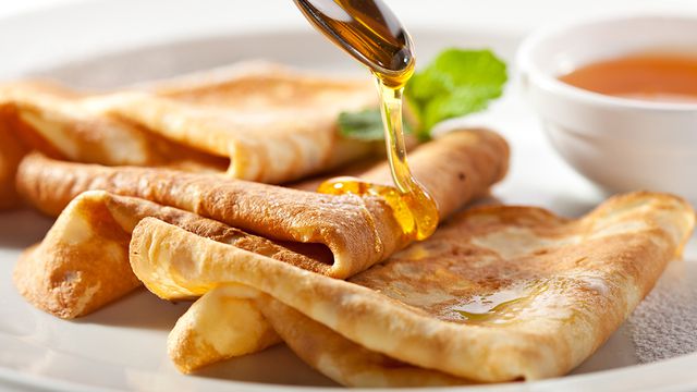 طريقة عمل عيش الكريب بدون لبن