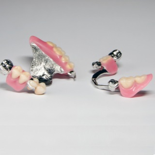 4. الأطقم الجزئية 4. الأطقم الجزئية