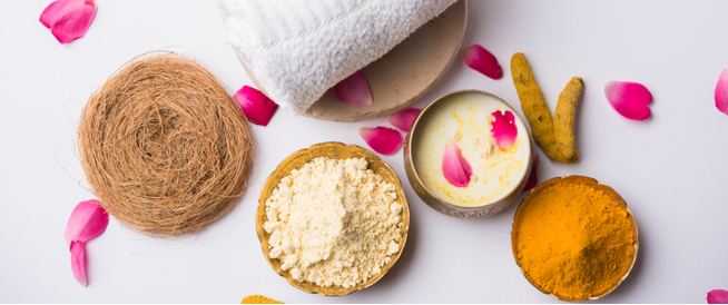 tbl_articles_article_26820_6640cb8612e-7174-461e-a025-ebdf0a9487a7 ماسك الكركم وماء الورد