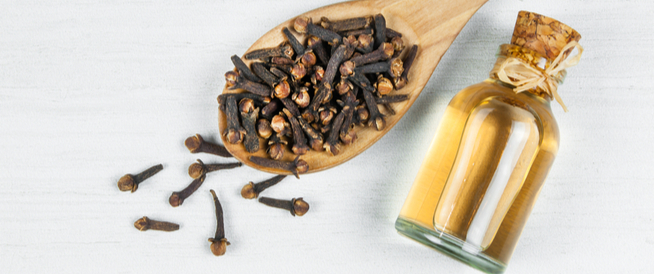 فوائد القرنفل للبشرة