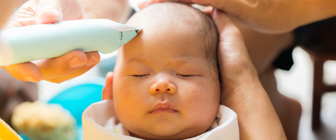 فوائد حلق رأس المولود: هل هي موجودة؟