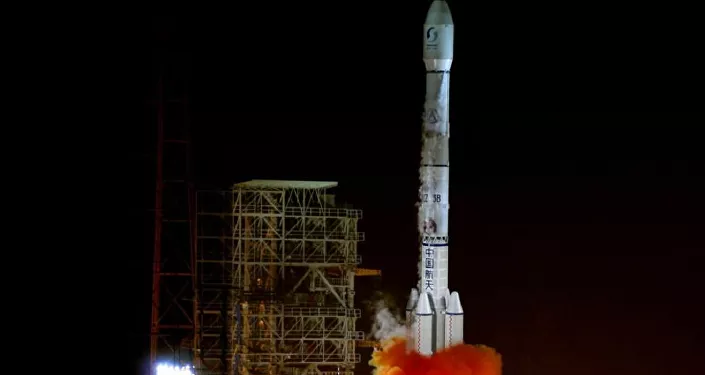 إطلاق صاروخ فضائي صيني إطلاق صاروخ فضائي صيني