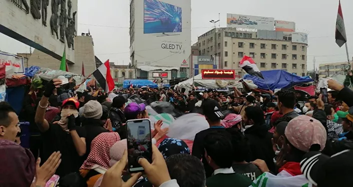 احتجاجات مليونية في بغداد ضد الحكومة الجديدة احتجاجات مليونية في بغداد ضد الحكومة الجديدة