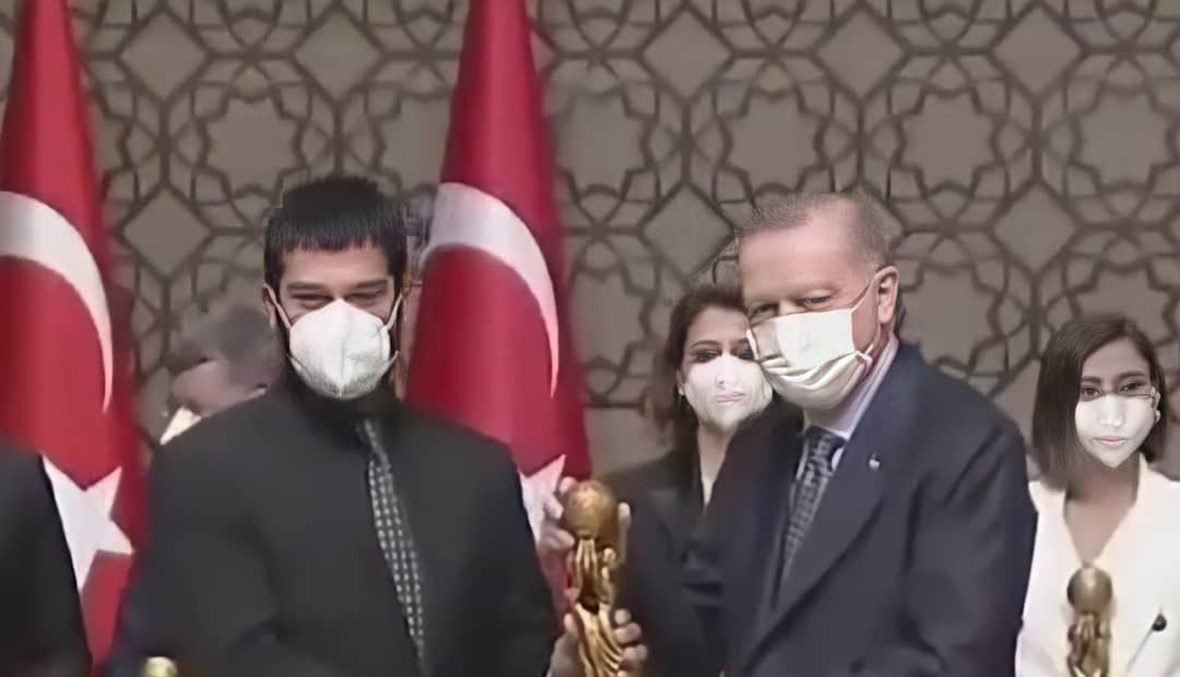 95464image1-1180x677_d-1500x9999-c أردوغان يكرم بطل مسلسل “المؤسس عثمان” كأفضل ممثل تركي