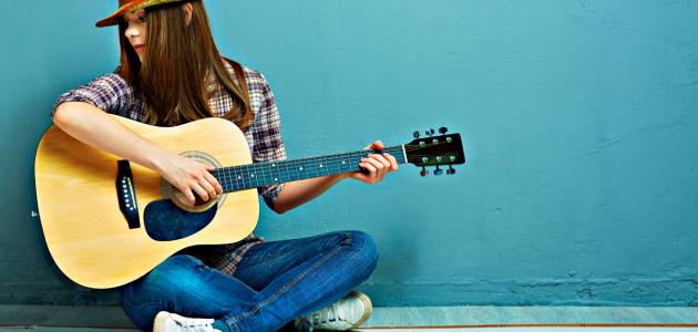 الجيتار الكهربائي: التاريخ، الاستخدام، التصميم وأشهر العازفين