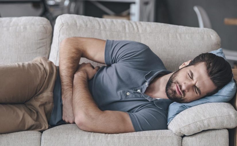 الم اسفل البطن عند الرجال