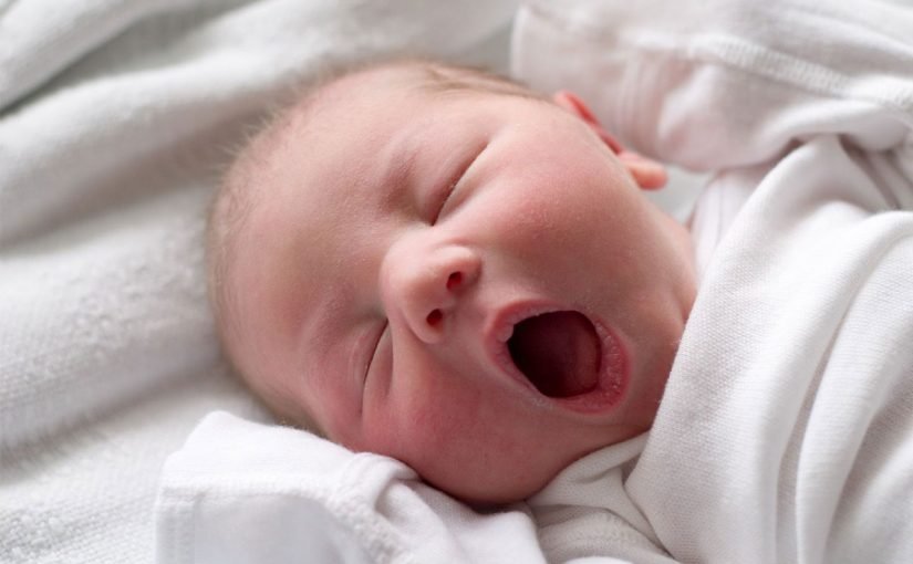 d8aad981d8b3d98ad8b1-d8b1d8a4d98ad8a9-d8b7d981d984-d8b1d8b6d98ad8b9-d981d98a-d8a7d984d985d986d8a7d985-825x510-2 تفسير رؤية طفل رضيع في المنام