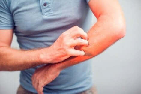 أعراض داء الطوامر