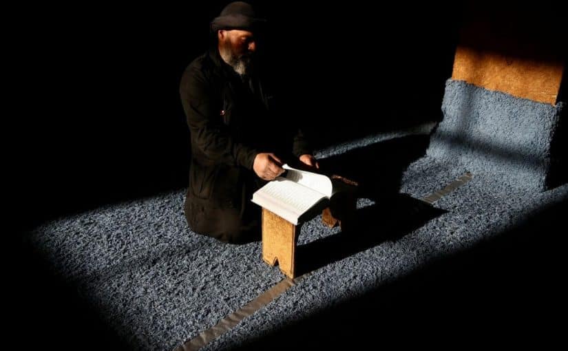 d983d98ad981d98ad8a9-d985d8b9d8b1d981d8a9-d8a7d986-d8a7d984d8b4d8aed8b5-d985d8b3d8add988d8b1-825x510-2 كيفية معرفة ان الشخص مسحور