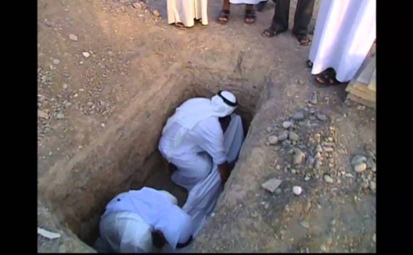ما تفسير دفن الميت في الحلم