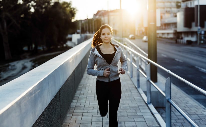 d985d8aad989-d98ad8aad988d982d981-d8a7d984d8b7d988d984-d8b9d986d8af-d8a7d984d8a8d986d8a7d8aa-825x510-2 متى يتوقف الطول عند البنات