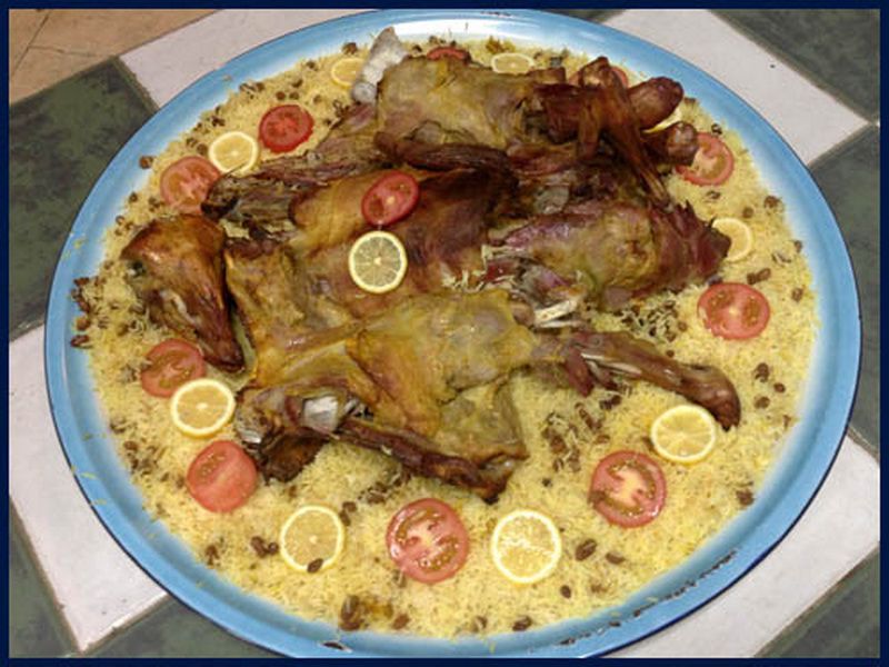 يسكب المندي