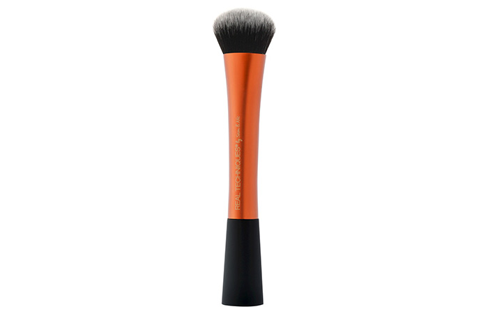 real-techniques-expert-face-brush