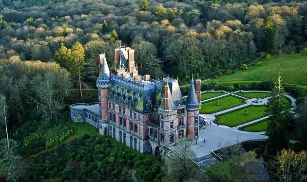 aerial photography of Château de Trévarez in France
