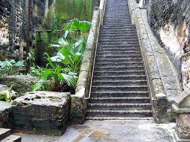 Queen’s Staircase