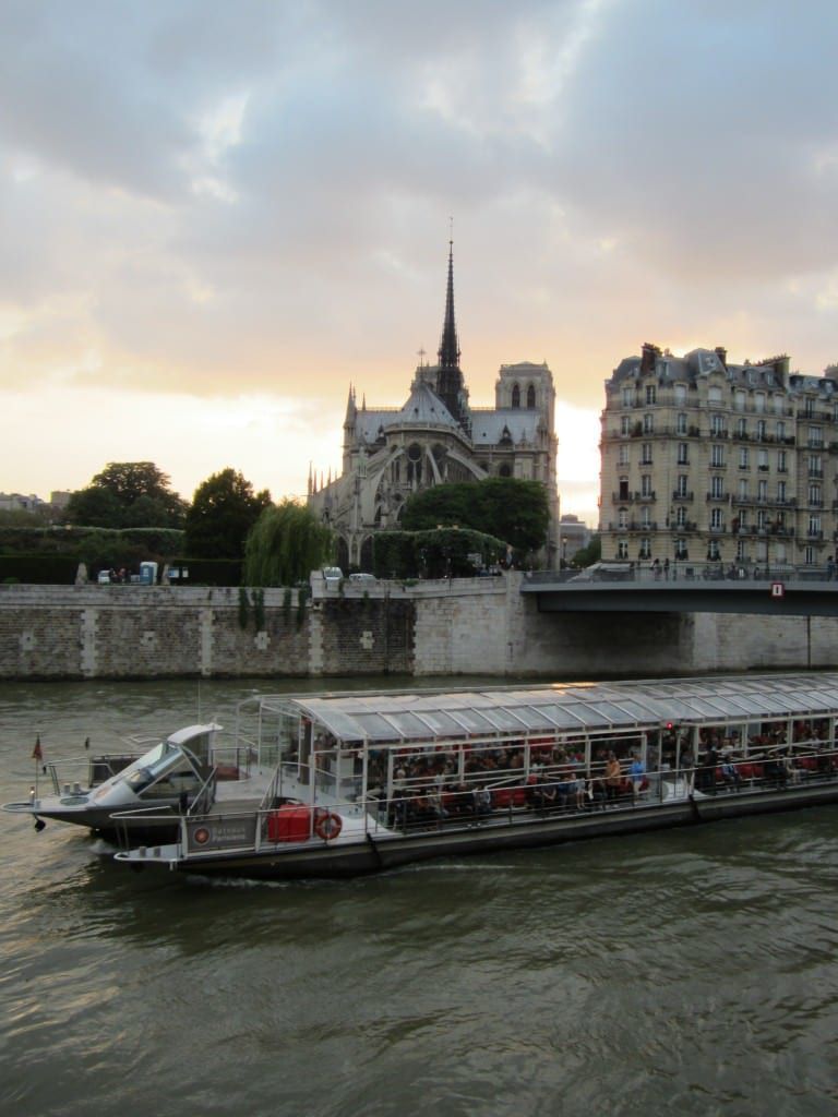 الرحلات الشعبية في باريس