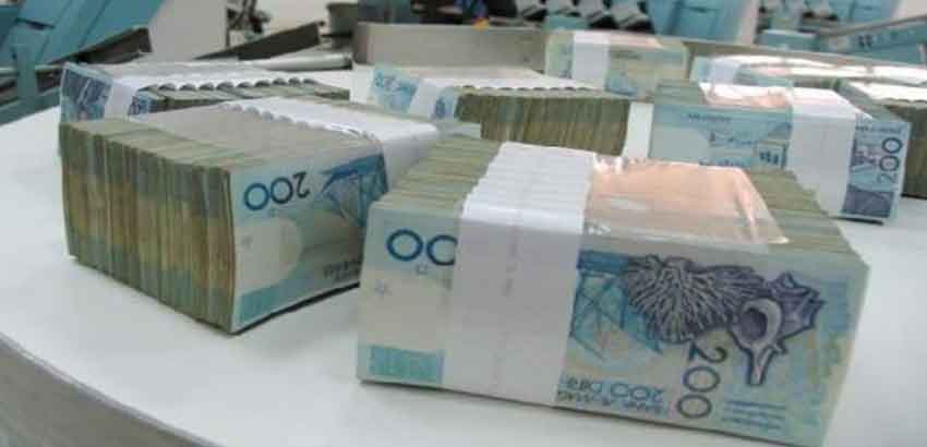 d8a3d985d988d8a7d984-d986d982d988d8af-200-d8afd8b1d987d985-2 عاملات نظافة تحبطن عملية سرقة وكالة بنكية بطنجة بهذه الطريقة