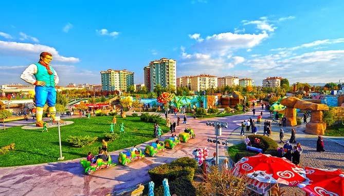 حديقة ارض العجائب انقرة