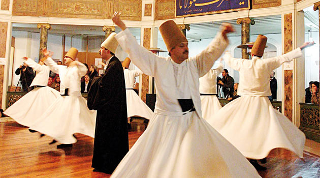 عروض المولوية في خان غالاتا