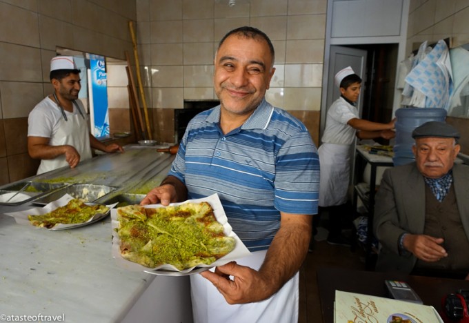 مطعم الاسطى زكريا Katmerci Zekeriya Usta