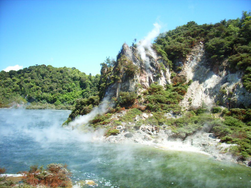 Frying Pan Lake’s