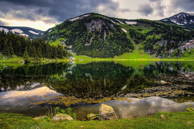 Glacier made, Prokoško Lake