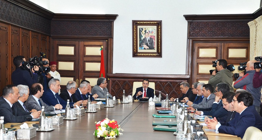 الحكومة تصادق على مشروع مرسوم "الميثاق الوطني للاتمركز الإداري"