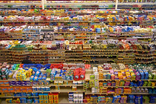 images_i9tissadiate_super_markets-3 مراقبة الأسعار.. القيام بـ2151 عملية مراقبة ميدانية لأزيد من 30 ألف نقطة بيع وحجز 111 طن من المواد الغذائية غير الصالحة للاستهلاك