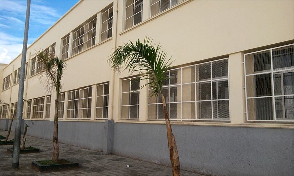 مركز إيواء طلبة التعليم العتيق بمدرسة الحسن الثاني بالبيضاء