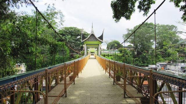 جسر ليبمبابيه Limpapeh Bridge