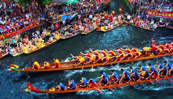 مهرجان سباق قوارب التنين