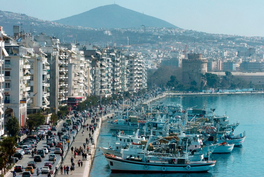 The region of the municipality is coastal and it is located at the east of the prefecture of Thessaloniki