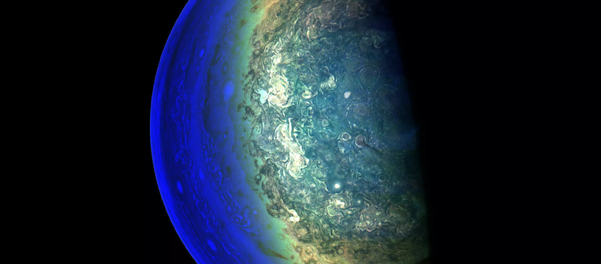 القطب الجنوبي لكوكب المشتري - سبوتنيك عربي, 1920, 10.07.2021