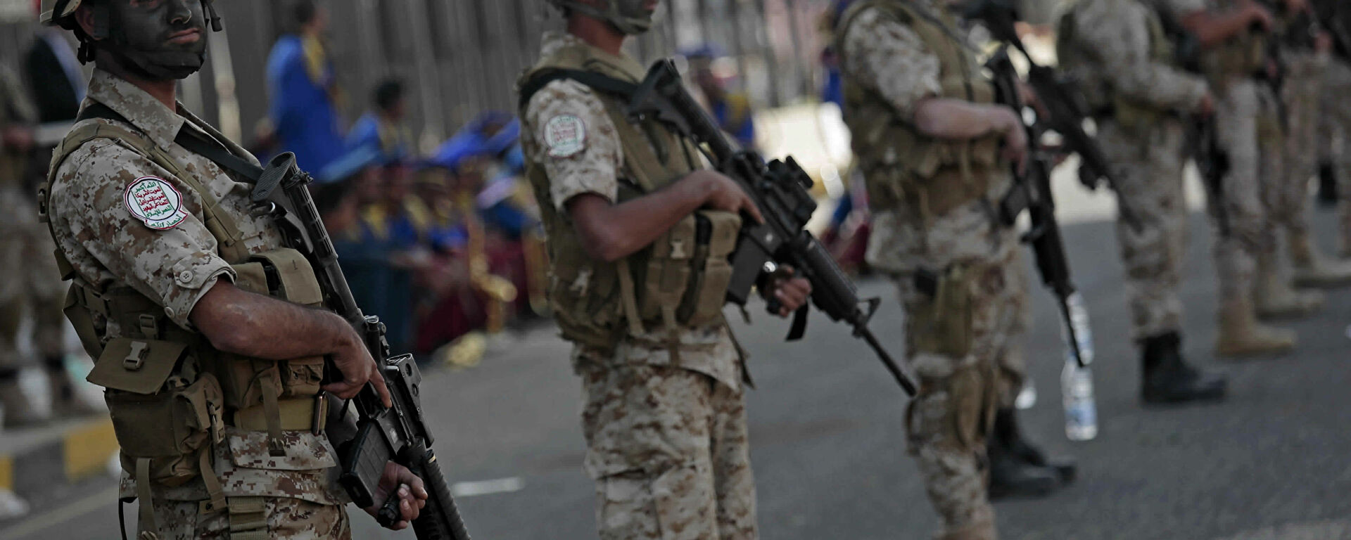 مسلحو الحوثي في صنعاء - سبوتنيك عربي, 1920, 07.07.2021