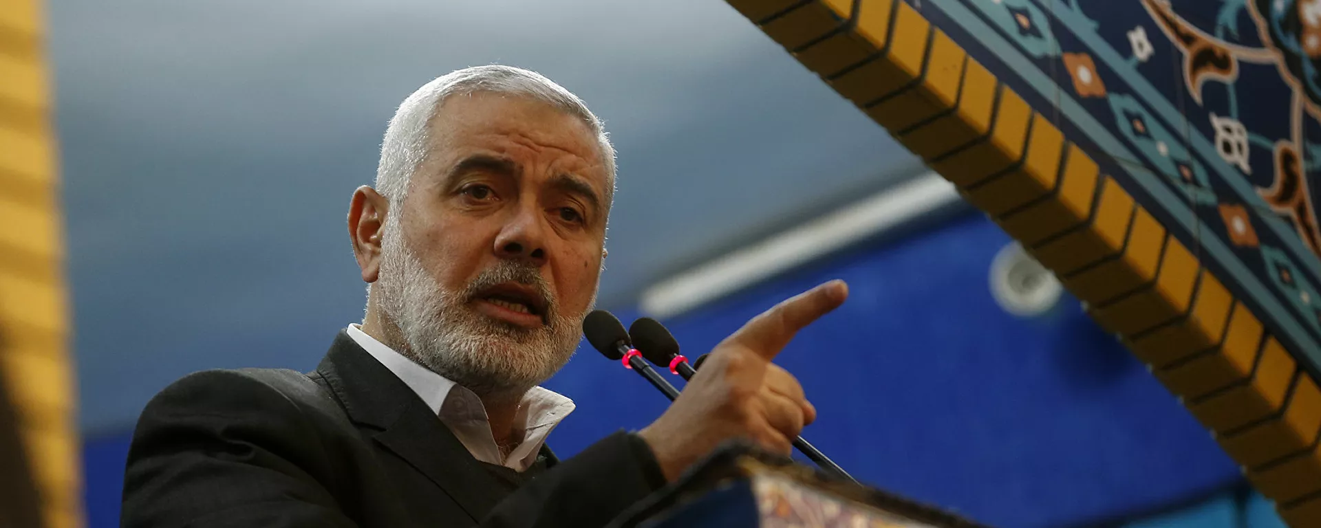 رئيس حركة المقاومة الإسلامية في قطاع غزة اسماعيل هنية أثناء تشييع جثمان قائد فيلق القدس قاسم سليماني في طهران - سبوتنيك عربي, 1920, 31.10.2020