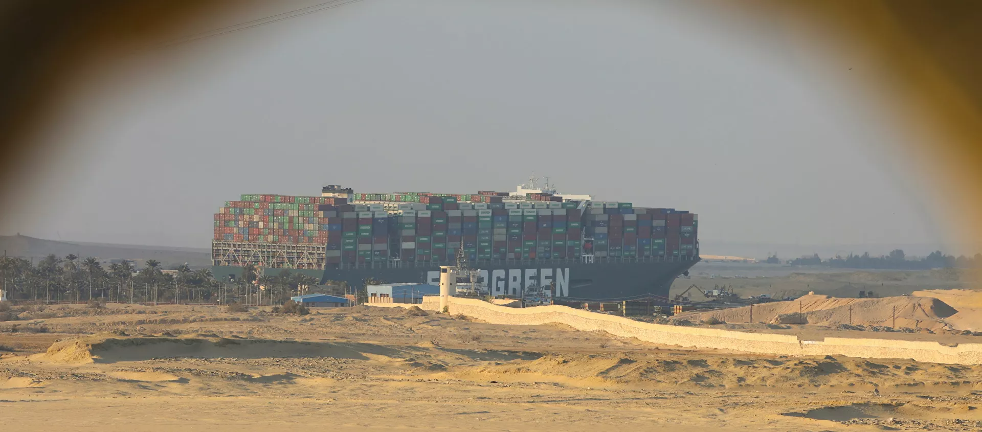 السفينة الجانحة في قناة السويس إيفر جيفن  - سبوتنيك عربي, 1920, 25.05.2021